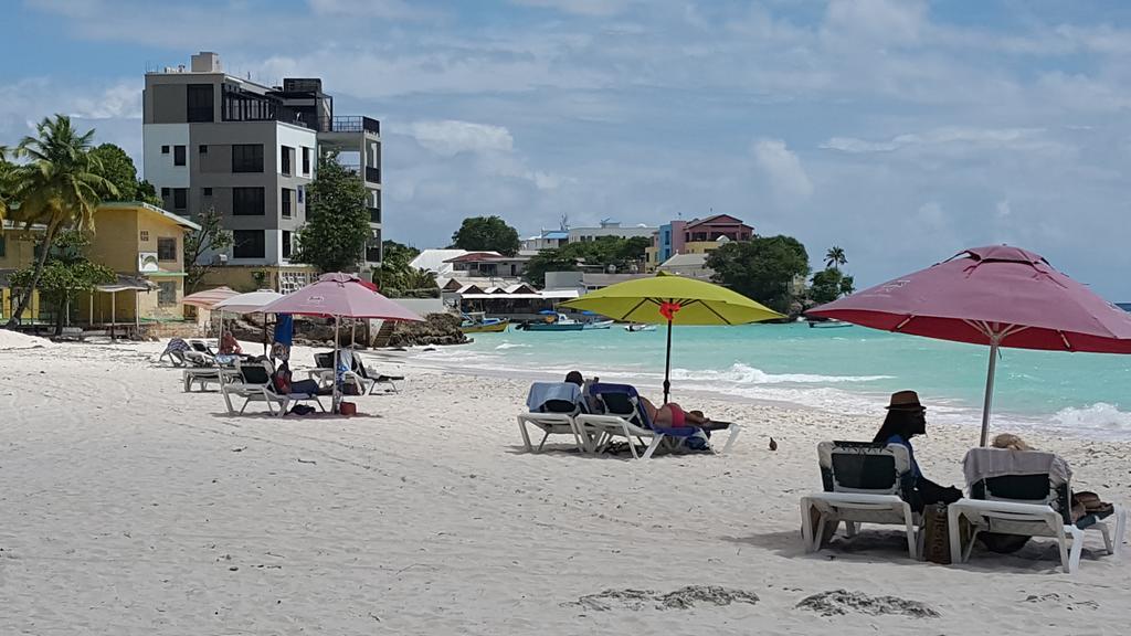 بريدج تاون Worthing Beach Apartments المظهر الخارجي الصورة