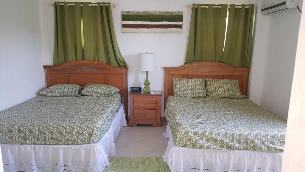 بريدج تاون Worthing Beach Apartments المظهر الخارجي الصورة